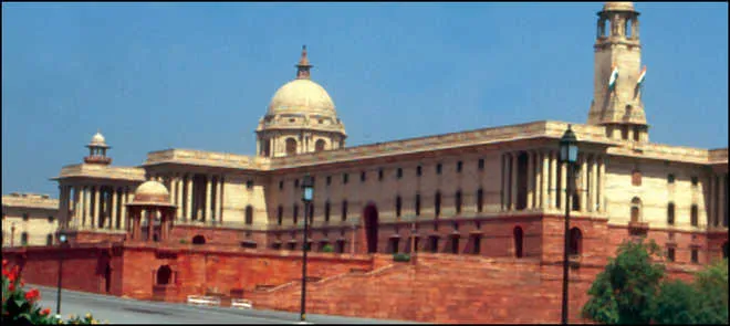 भारत-पाकिस्तान के बीच बढ़ा राजनयिक तनाव