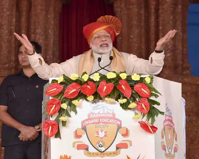 ‘प्लास्टिक मनी’ के अधिक से अधिक इस्तेमाल की मोदी की अपील