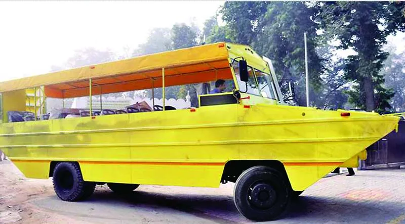 सोशल मीडिया पर हंसी का पात्र बनी जलपरी