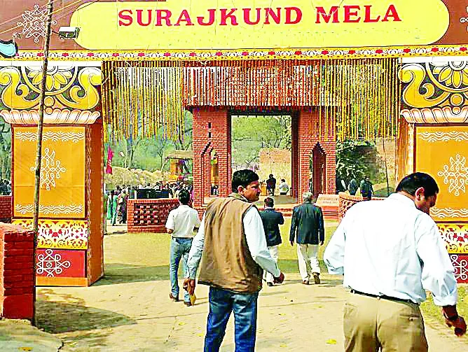सूरजकुंड मेला: कैशलेस खरीददारी कर सकेंगे पर्यटक