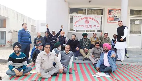 25 को सुखबीर बादल को घेरेंगे फार्मासिस्ट