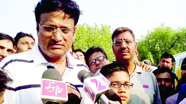आॅनलाइन सिस्टम पर लाया जाए योजनाआें को: राठौर