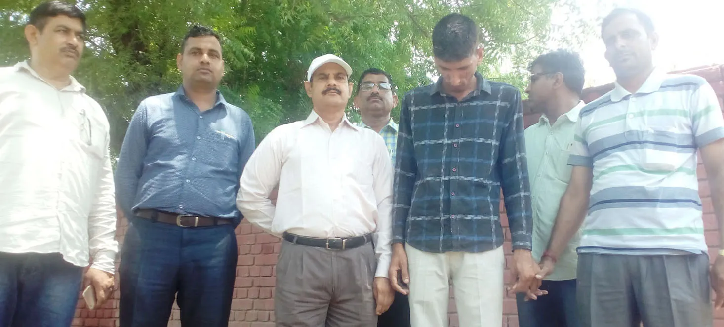 10 हजार रुपये रिश्वत लेते लाइनमैन रंगे हाथों गिरफ्तार