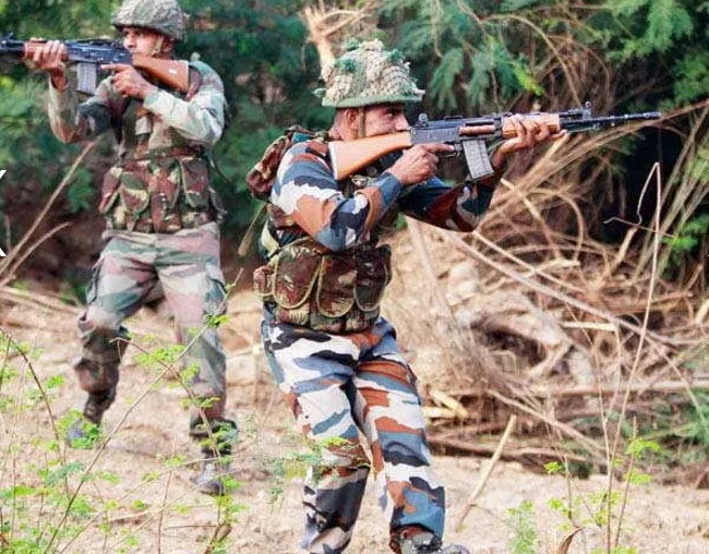 कश्मीर: सुरक्षा बलों की गोलीबारी में युवक की मौत