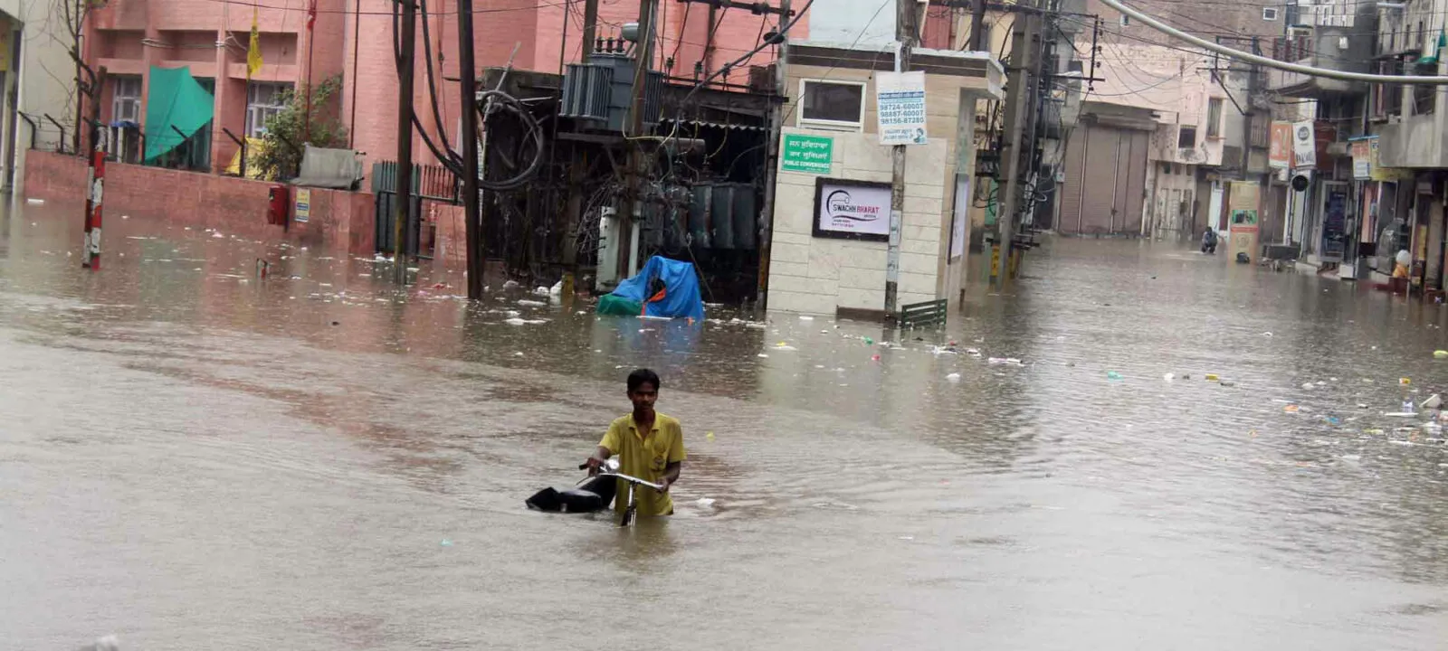 मूसलाधार बारिश से भटिंडा में बाढ़ जैसे हालात , पानी में करंट से एक की मौत
