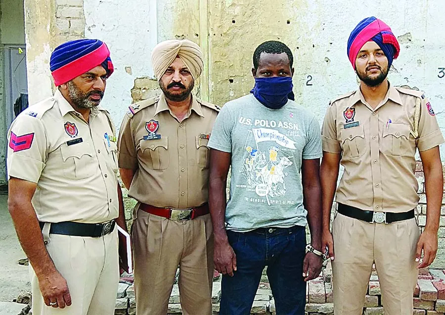 करोड़ों की हेरोइन सहित नाइजीरियन गिरफ्तार