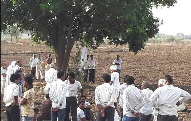 कर्ज से परेशान 3 किसानों ने दी जान