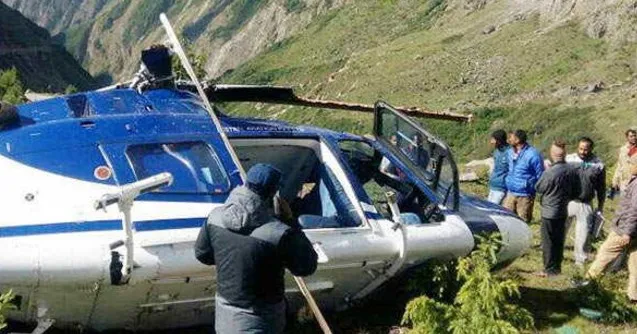 हेलिकॉप्टर क्रैश: ब्लेड से गर्दन कटने से इंजीनियर की मौत
