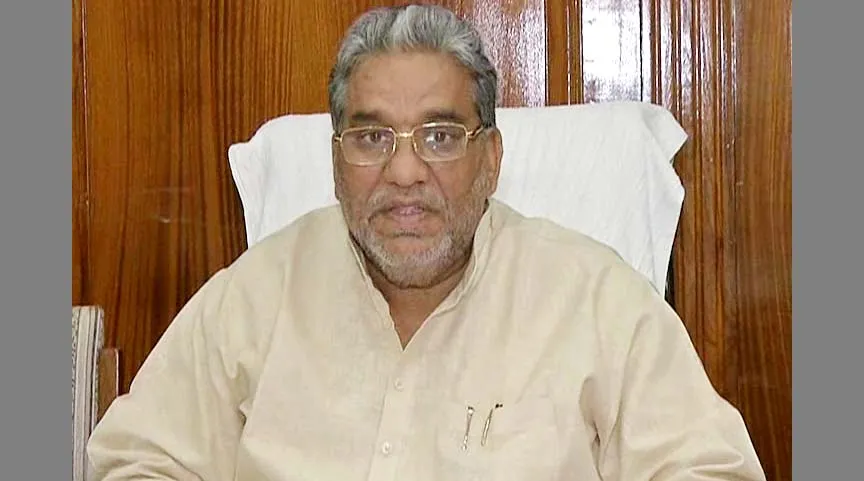 ‘450 रूटों पर दौड़ेंगी प्राइवेट बसें’