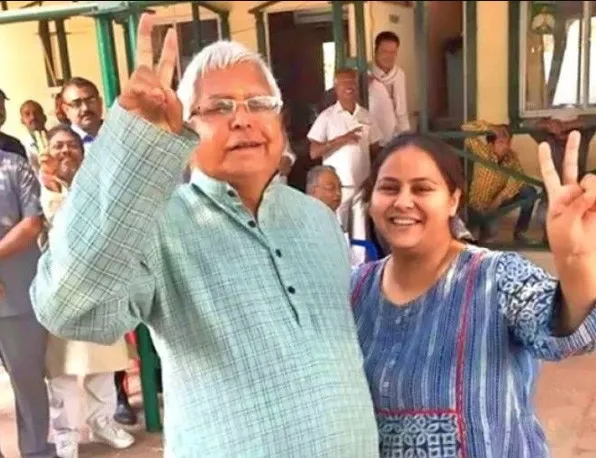 लालू परिवार की 175 करोड़ की प्रॉपर्टी जब्त