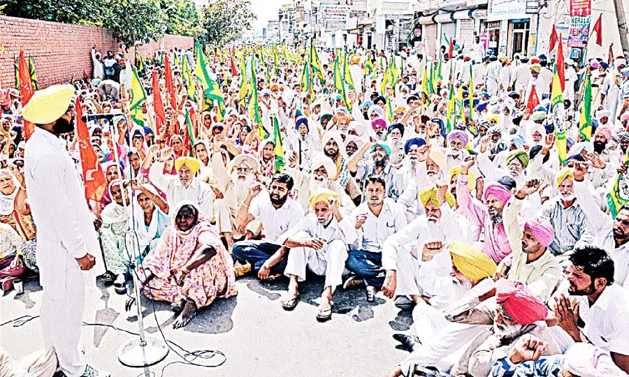 जलूर कांड: धरना देकर मांगा न्याय