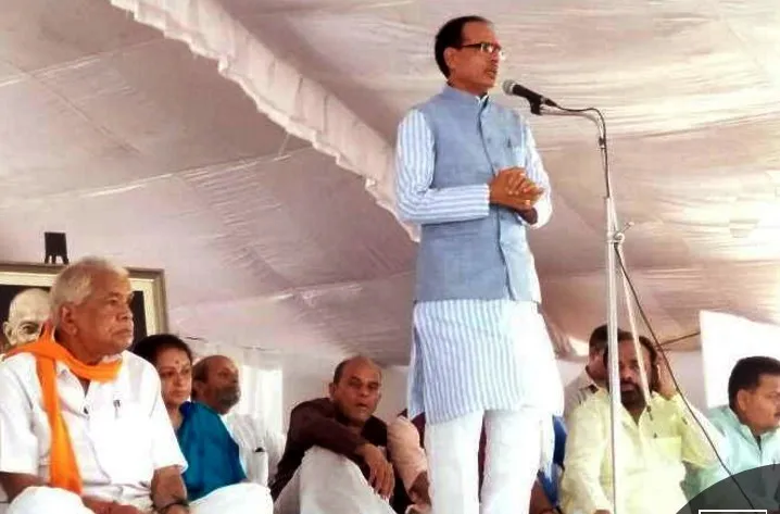 आग मत लगाओ, चर्चा करो : शिवराज की किसानों से अपील