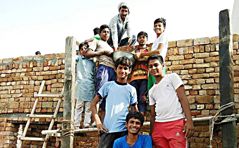 डेरा श्रद्धालुओं ने विधवा को बनाकर दिया आशियाना