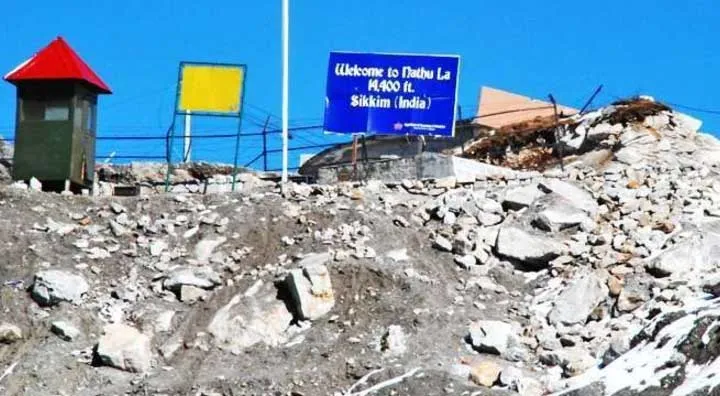 डोंगलांग इलाके में तनाव खत्म करना है तो भारतीय सेना को पीछे हटना होगा: चीन