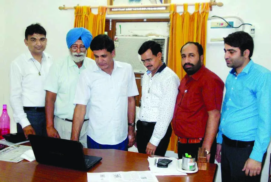 भाग्यशाली विजेताओं पर इनामों की बरसात