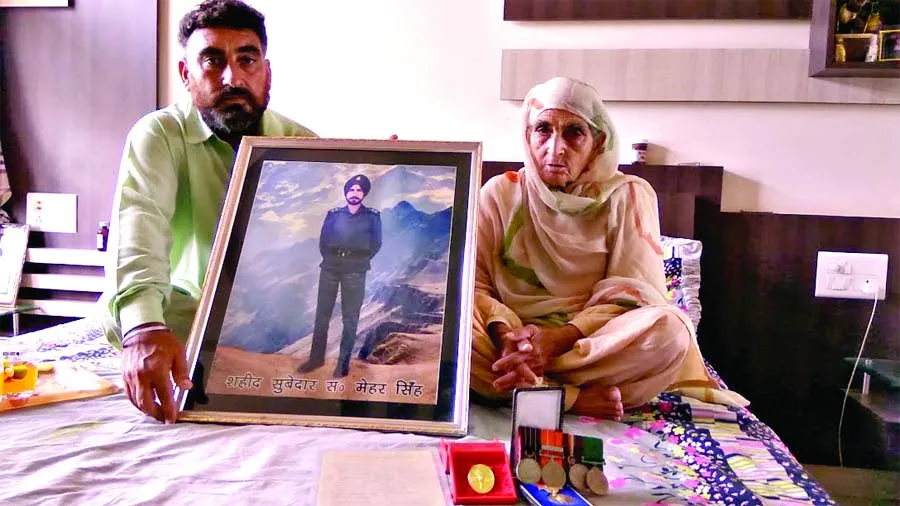 मेहर सिंह की शहादत पर फ़क्र, मगर भविष्य की फिक्र
