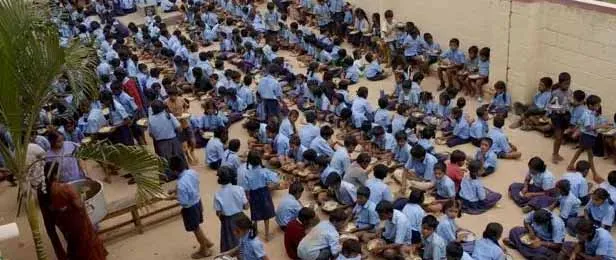 मिड-डे-मील के लिए 300 टन आलू खरीदेगी सरकार