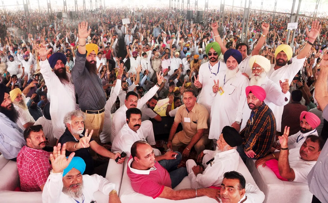 ट्रक आॅपरेटरों के निशाने पर रहे कैप्टन अमरिन्दर