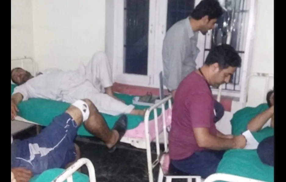 सेना के जवान पुलिसकर्मियों से भिड़े, 6 घायल