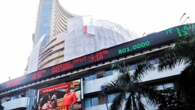 सेंसेक्स पहली बार 32,000 के पार, बना नया रिकॉर्ड