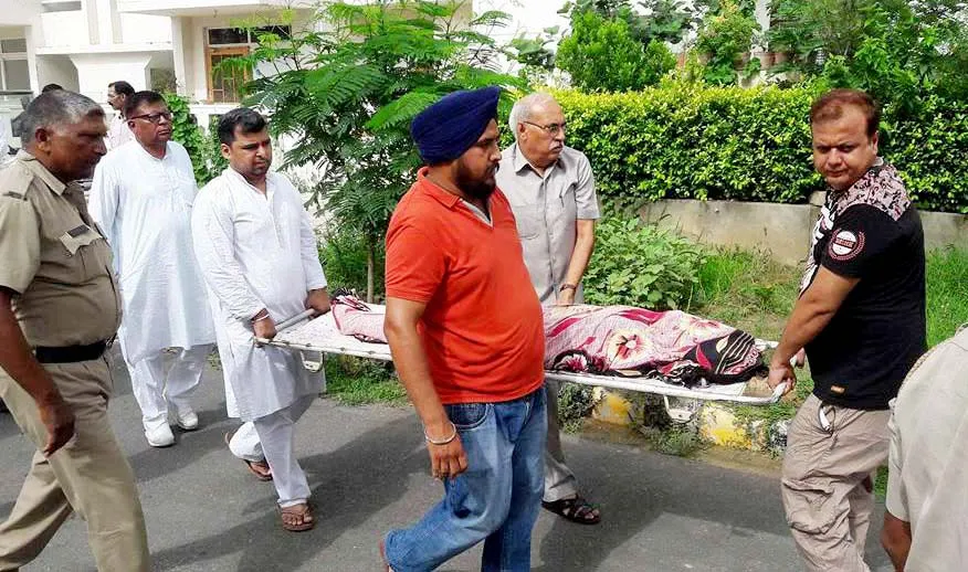 एमटैक की छात्रा ने लगाई फांसी
