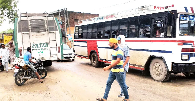 यातायात समस्या से आमजन परेशान