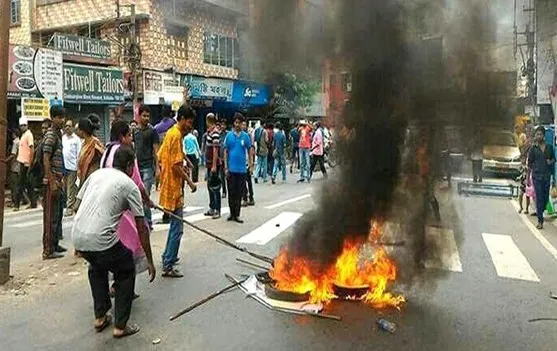 पश्चिम बंगाल: बशीरहाट में फिर भड़की हिंसा