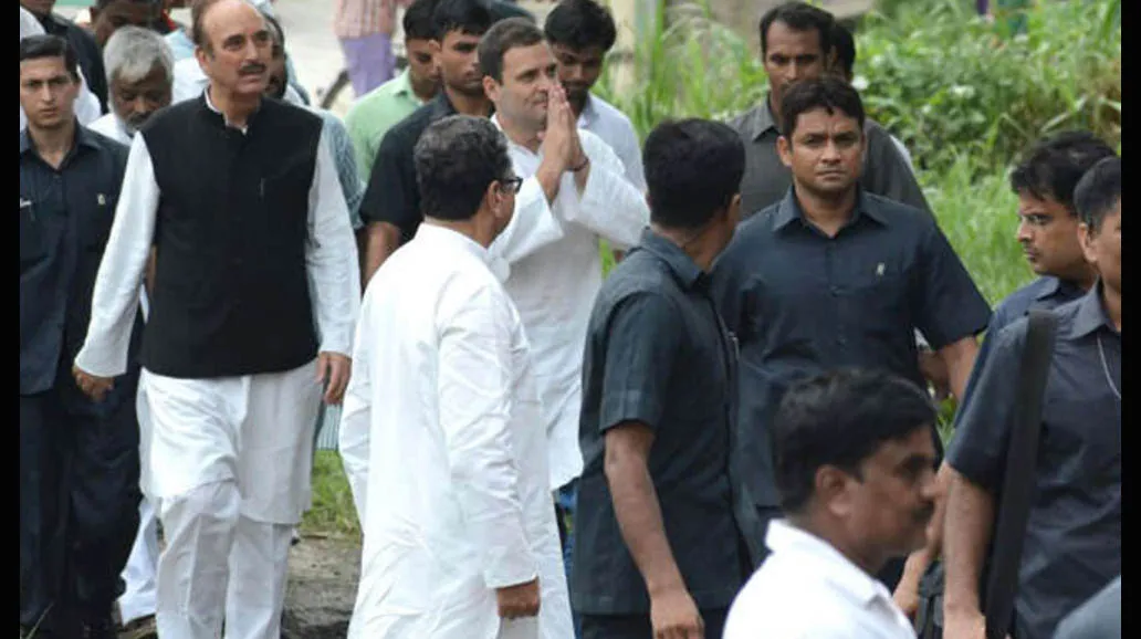 राहुल ने गोरखपुर में पीड़ित परिवारों से की मुलाकात