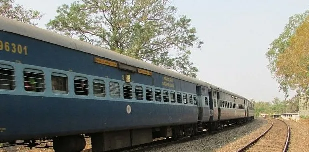 हमसफर एक्सप्रेस को सुपरफास्ट ट्रेन का होगा दर्जा प्राप्त