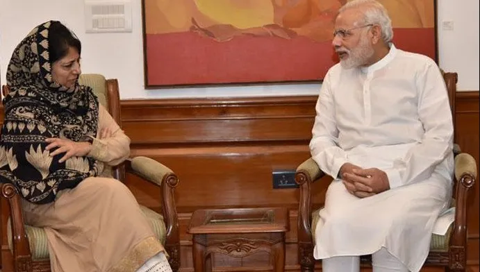 कश्मीर मामले पर बोली महबूबा, ‘मोदी निकाल सकते हैं स्थायी समाधान’