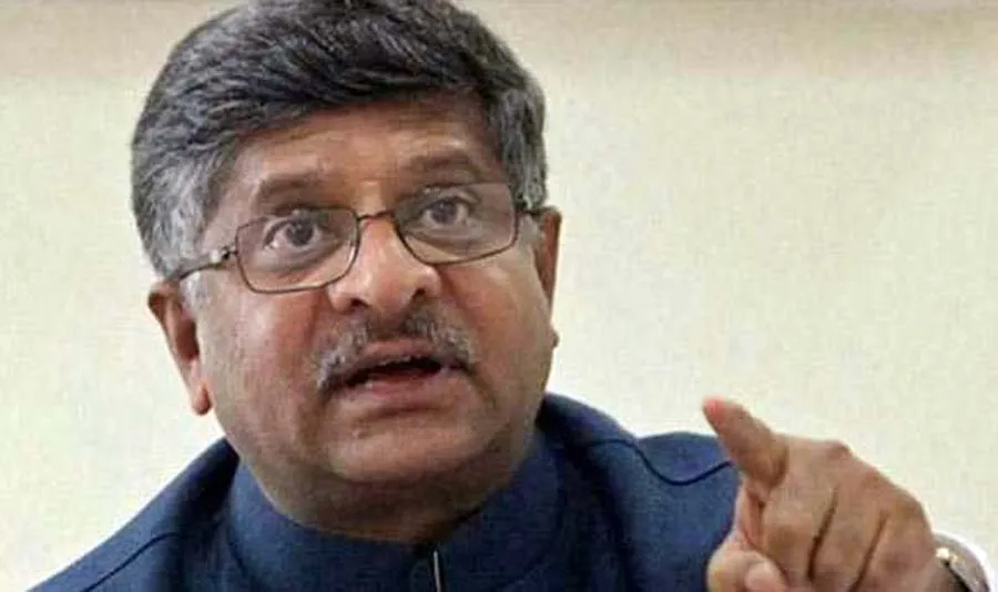 एससी एसटी मामले में पुनर्विचार याचिका दायर करेगी सरकार : प्रसाद