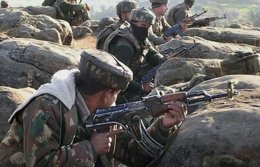 अब LoC पर भी PAK की फायरिंग, नौशेरा में एक घायल