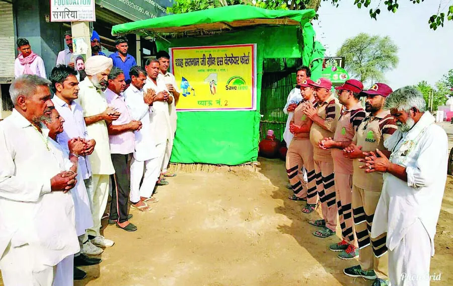डेरे की साध-संगत ने राहगीरों के लिए लगाया प्याऊ
