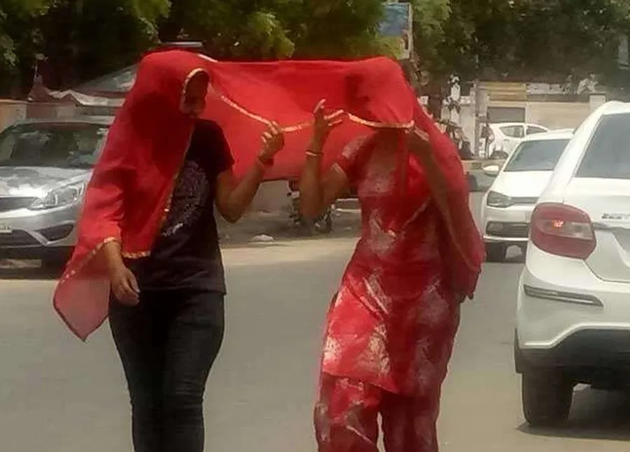 हरियाणा में आसमान से बरस रहे अंगारे