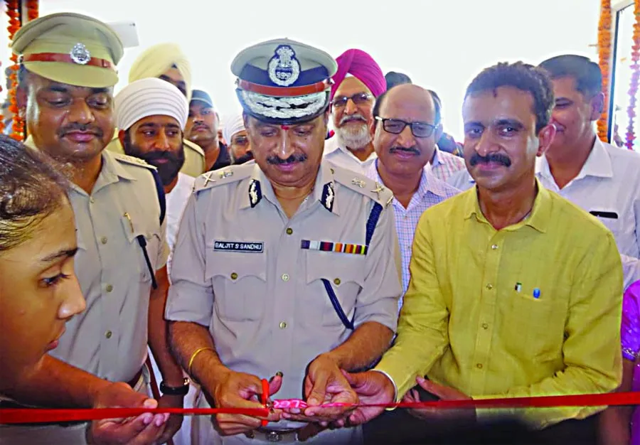 पुलिस कर्मियों को बेहतर सुविधाएं देना प्राथमिकता: डीजीपी