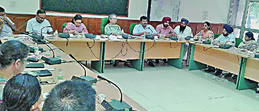 डेंगू व चिकनगुनिया की रोकथाम संबंधी बैठक आयोजित