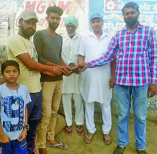हजारों रूपये की नगदी भी नहीं डुला सकी डेरा श्रद्धालु का ‘ईमान’