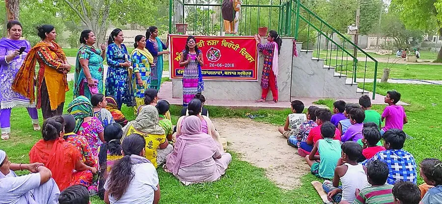 नशा करने वाले व्यक्ति कभी खुशहाल जीवन नही जी सकते: यूथ वीरांगनाएं