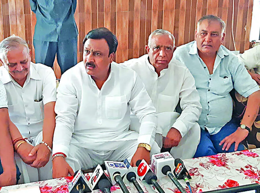 सरकार की गलत नीतियों से हरियाणा के उद्योग संकट में: गर्ग