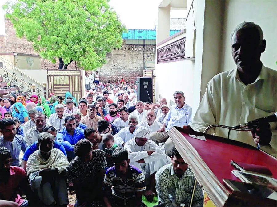 वाह! जरूरतमंदों को राशन देकर शहीद संदीप इन्सां को दी श्रद्धांजलि
