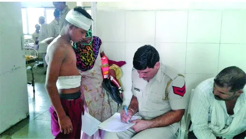 जोरदार धमाके के साथ ही चीख पड़े मासूम