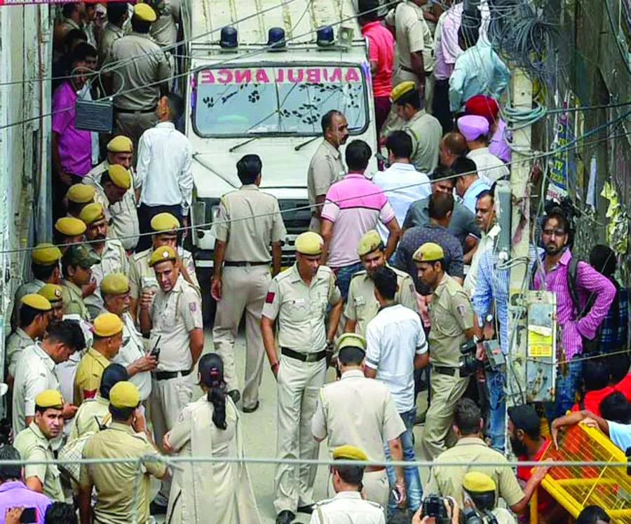 बुराड़ी फांसीकांड में चौंकाने वाला खुलासा: 6 बार की थी फांसी लगाने की प्रैक्टिस