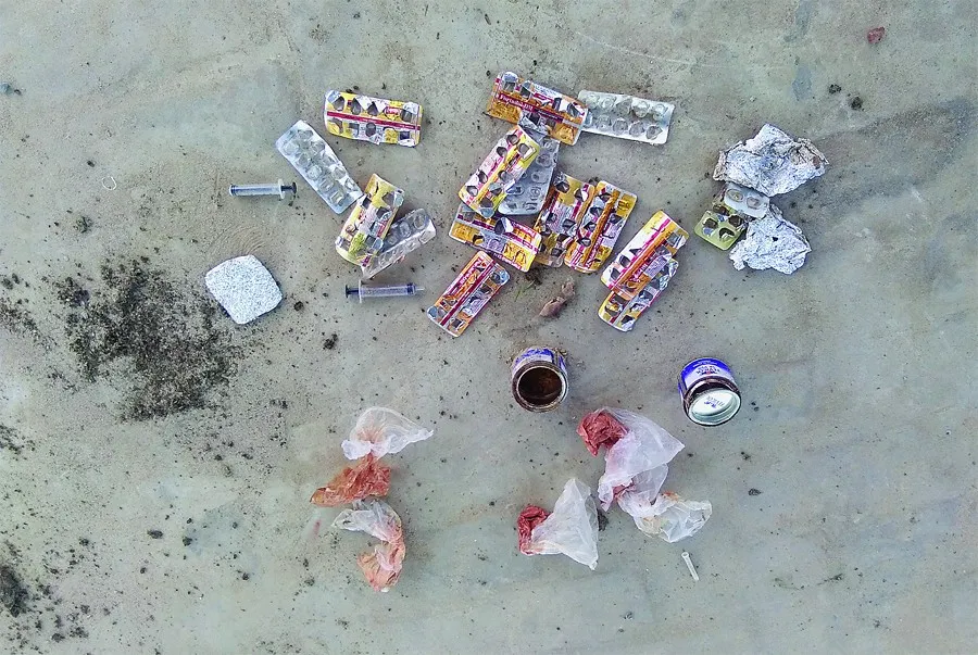 सादिक का खेल स्टेडियम बना नशेड़ियों का अड्डा