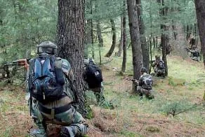 कुपवाड़ा में सुरक्षाबलों और आतंकवादियों के बीच मुठभेड़
