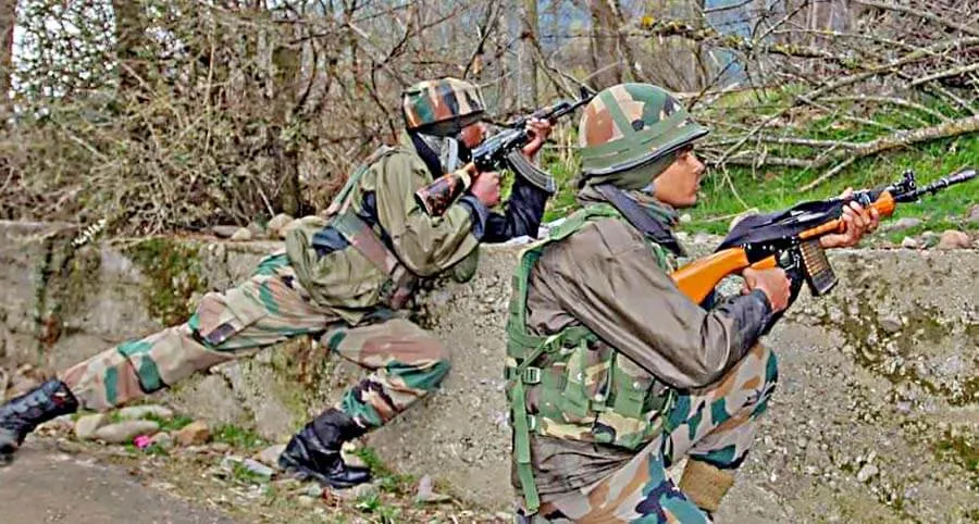 जम्मू-कश्मीर: एनकाउंटर जारी, एक आतंकी ढेर