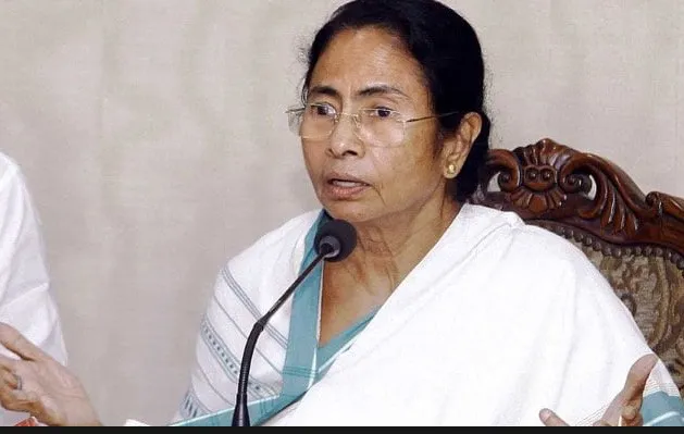ममता के विपक्षी दलों के नेताओं से मिलने की उम्मीद