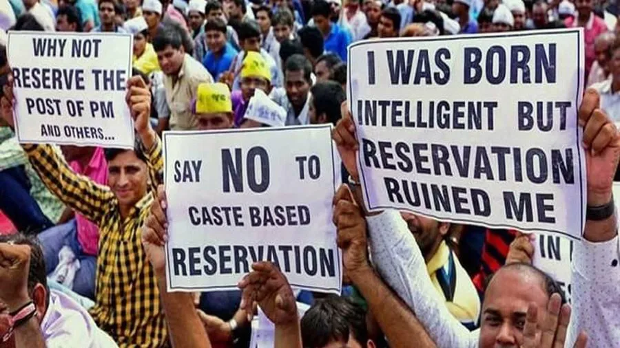आरक्षण की मांग सरकार के लिए चुनौती