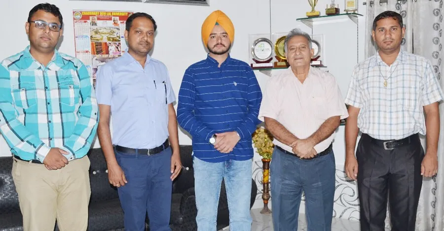 शाह सतनाम जी ब्वॉयज कॉलेज का छात्र बना असिस्टेंट कमांडेट