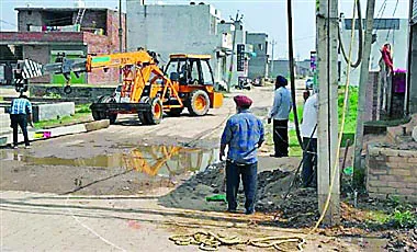 एक खंभा ठीक करने के लिए, साढ़े 10 घंटे काटी बिजली