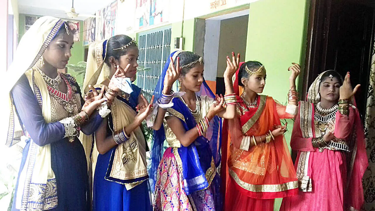 सीआर स्कूल में सांस्क्रतिक कार्यक्रम का हुआ समापन